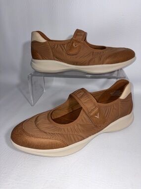 Vivaia Walker Pro Hybrid Mary Jane Tennis Shoes Ivee Model Chestnut Color Size 9